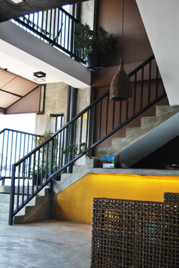 The Canoe Negombo Exterior foto